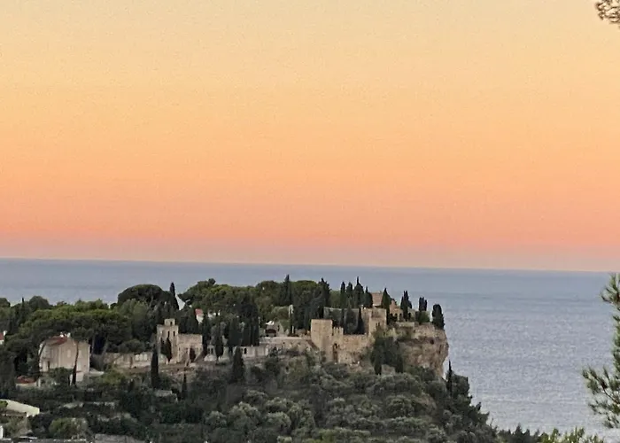 Click! Omg Views! 2-4-6-8Pers The Secret Provence Gem
